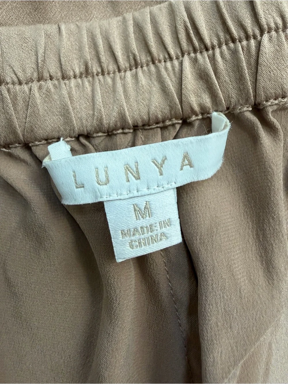 Lunya Washable Silk Tulip Lounge Sleep Shorts Dusty Pink Size M - Picture 9 of 9